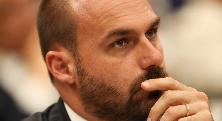 PGR denuncia Eduardo Bolsonaro e Paulo Figueiredo por coação