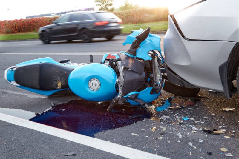 Foto ilustrativa acidente de moto