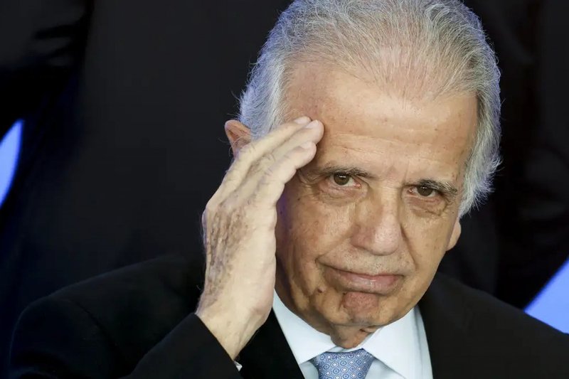 Múcio enfatizou que "lema das Forças Armadas é respeitar a decisão da Justiça"