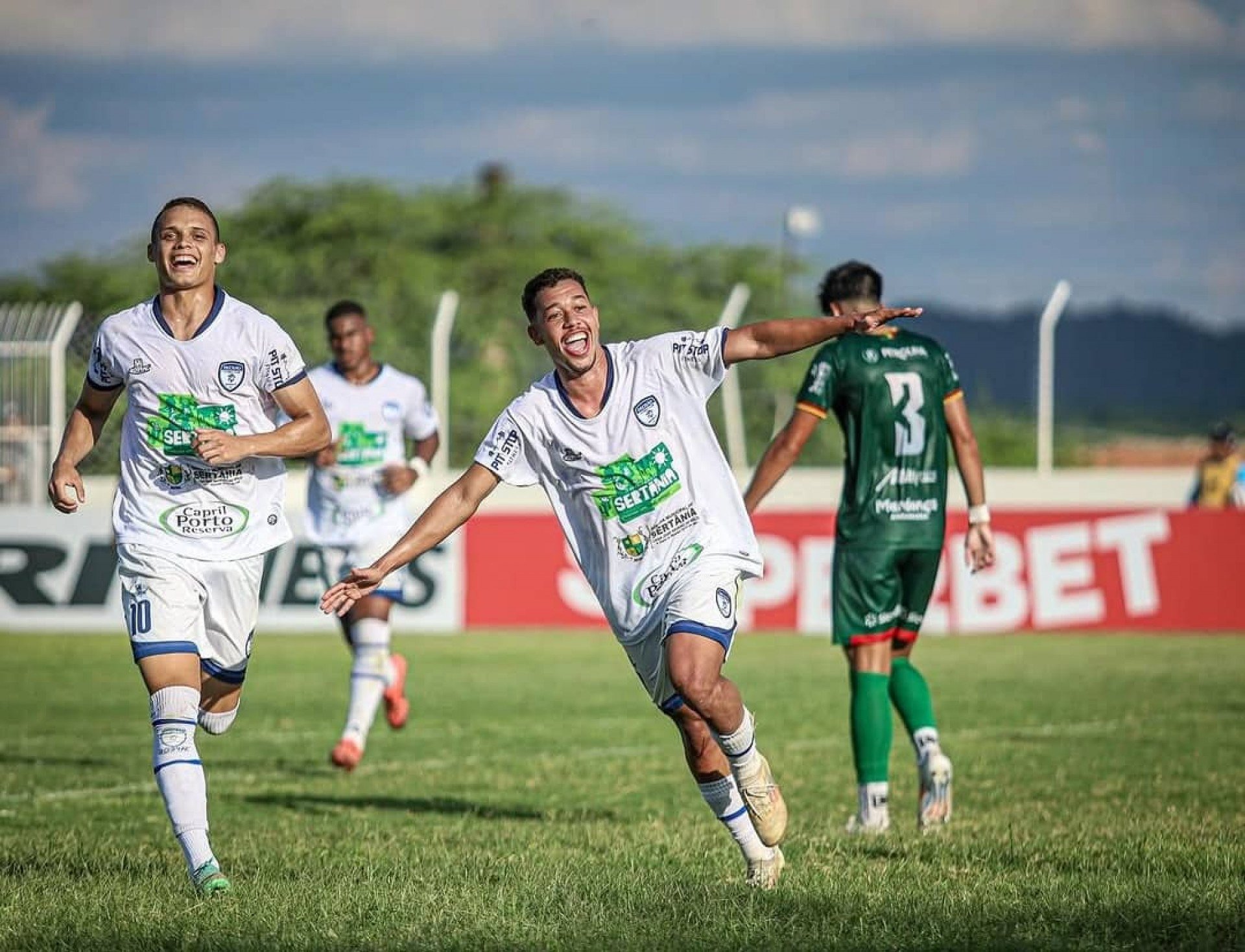 Acesso do Santa Cruz dá vaga na Série D ao Decisão; entenda