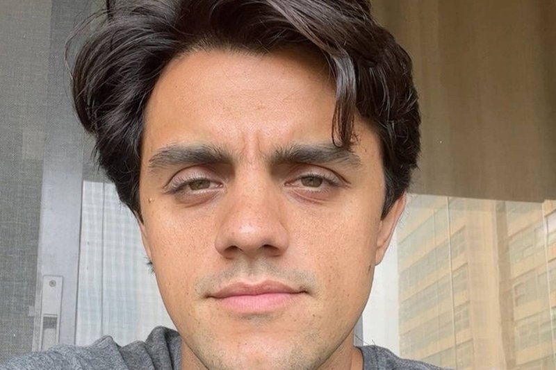 Evangélico, Felipe Simas admite desejo de abandonar a carreira: “Lugar errado”