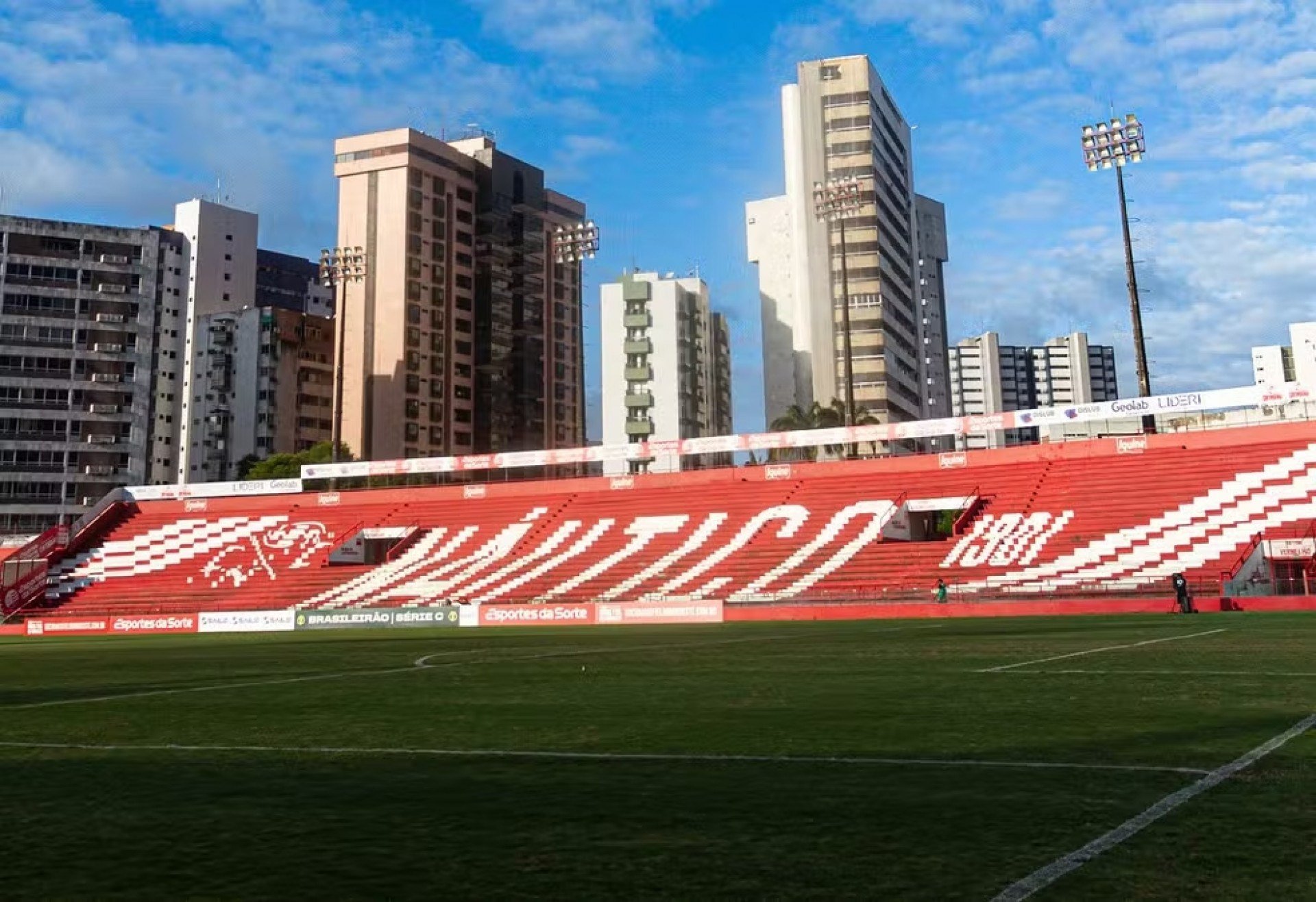 Náutico defende invencibilidade longeva como mandante diante do Guarani; confira