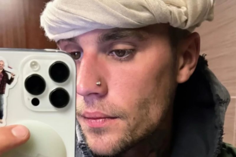 Justin Bieber usa cueca branca em passeio de patinete e web dispara: ‘Ele precisa de Jesus’