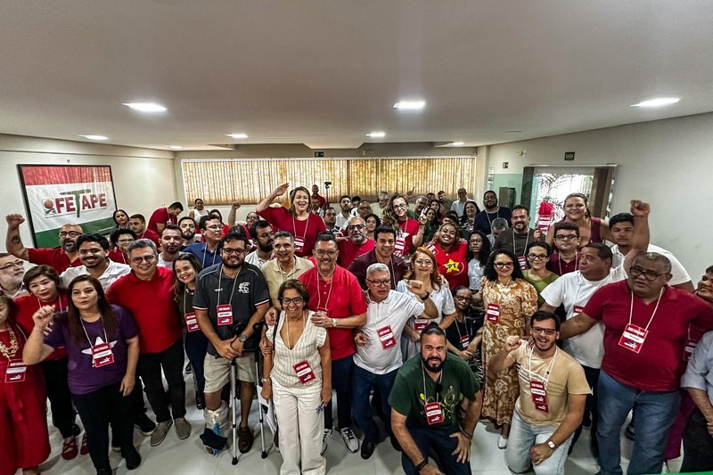 Primeira reunião da nova direção do PT Pernambuco elegeu membros da executiva estadual, neste domingo (14)