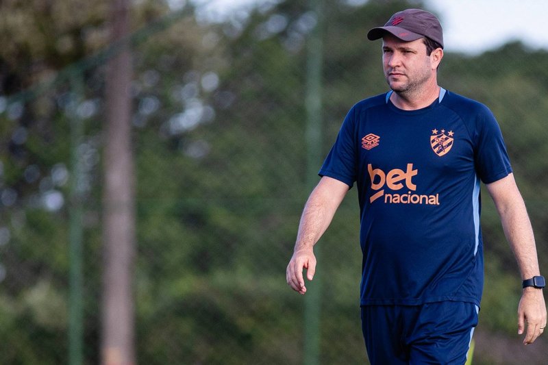 Daniel Paulista, técnico do Sport