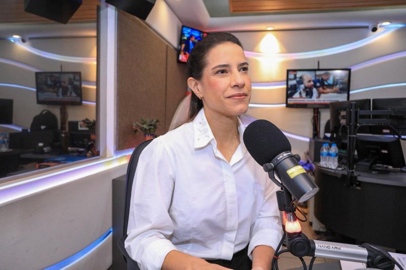 Raquel Lyra concede entrevista à Rádio Jornal