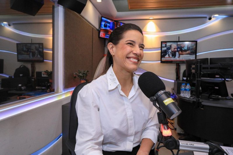 Raquel Lyra concede entrevista à Rádio Jornal