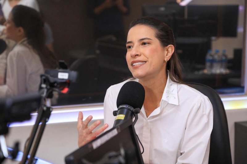 Raquel Lyra concede entrevista à Rádio Jornal
