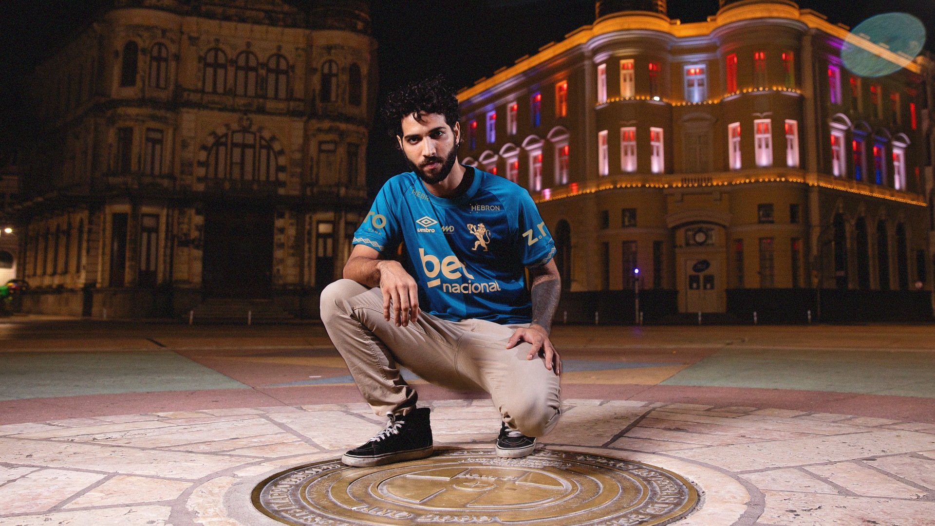 Com novo uniforme, Sport se aproxima de 10 mil camisas vendidas em uma semana