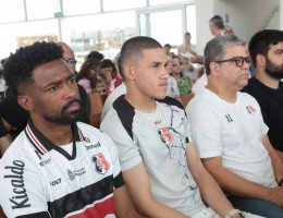 Integrantes do Santa Cruz em ação no Santuário de Nossa Senhora da Conceição