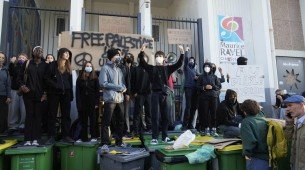 Protestos tomaram conta da França, inclusive com atos mais violentos
