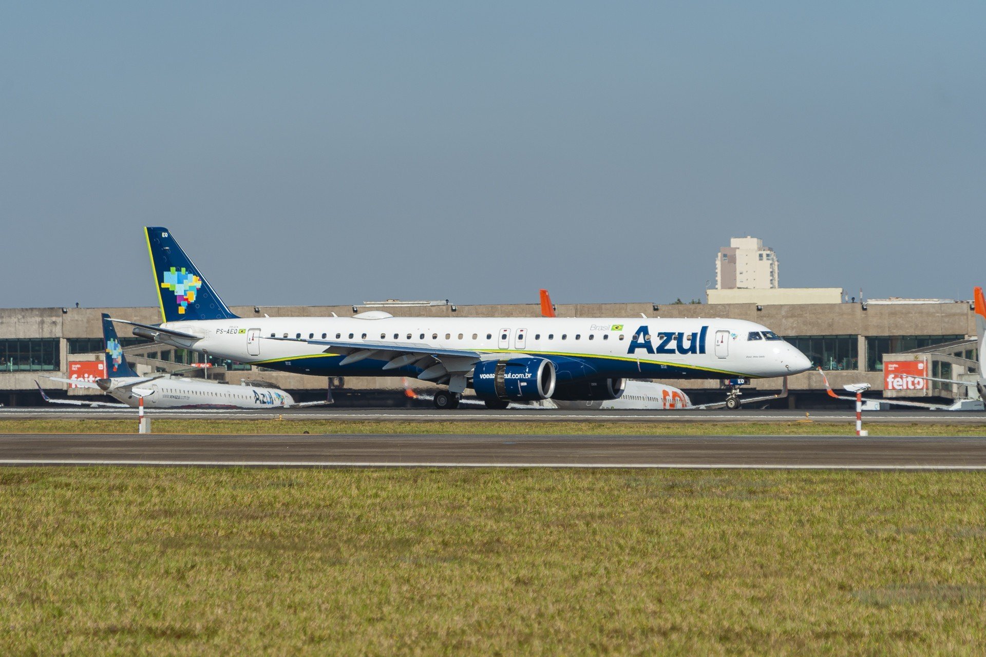 Azul começa a vender passagens da rota de Verão Recife - Florianópolis