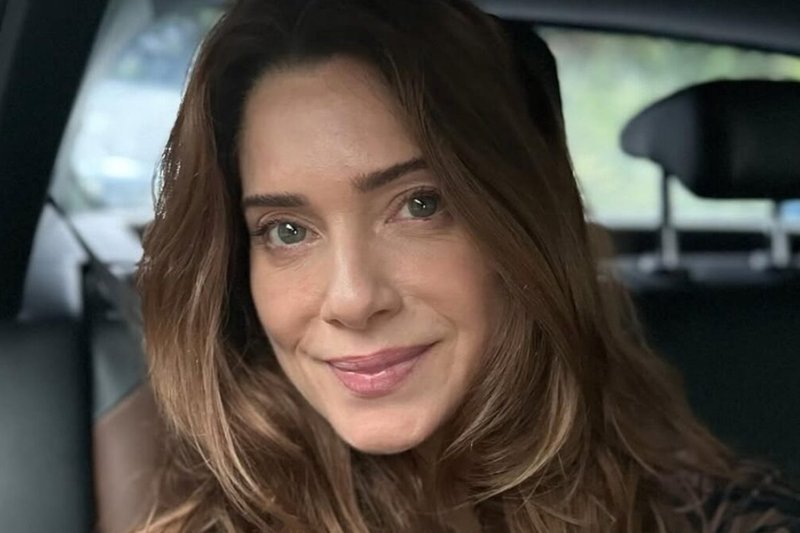 Nudes de Leticia Spiller fazem sucesso nas redes sociais e atriz recebe elogios