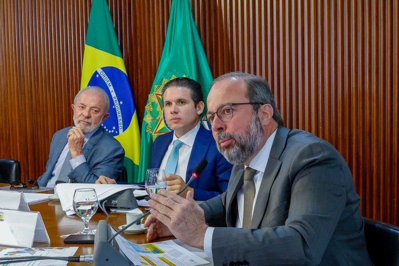 Ministério de Minas e Energia assegura respeito aos contratos existentes.