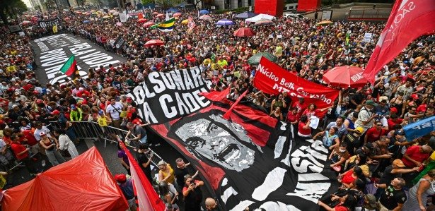 Manifestação contra a anistia e a PEC da Blindagem em São Paulo