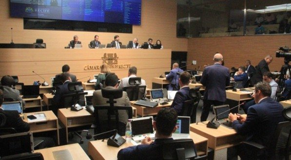 Câmara do Recife rejeita voto secreto para eleição da Mesa Diretora