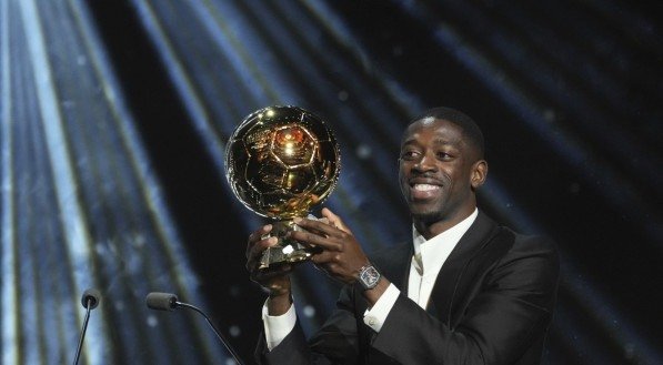 Dembélé, do PSG, fatura a Bola de Ouro de 2025; Raphinha fica em 5º lugar