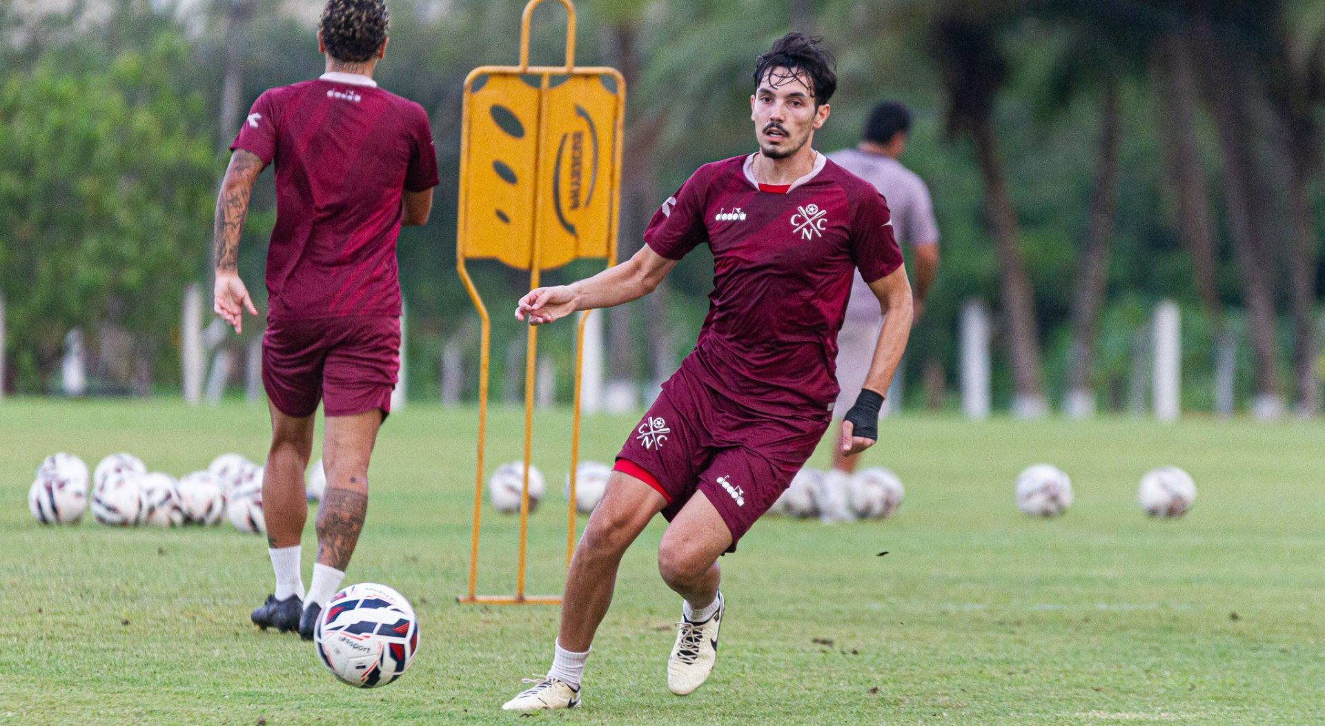 Náutico antecipa saída de Marco Antônio e meia está fora da Série C