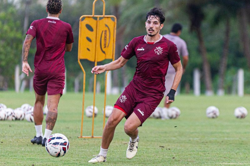 Marco Antônio em treino do Náutico