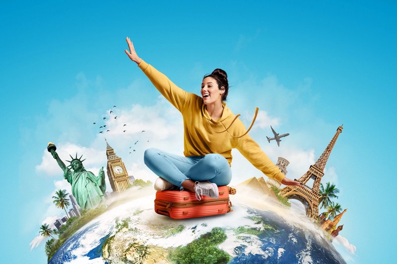 Imagem de uma mulher em figuras para representar viagem internacional