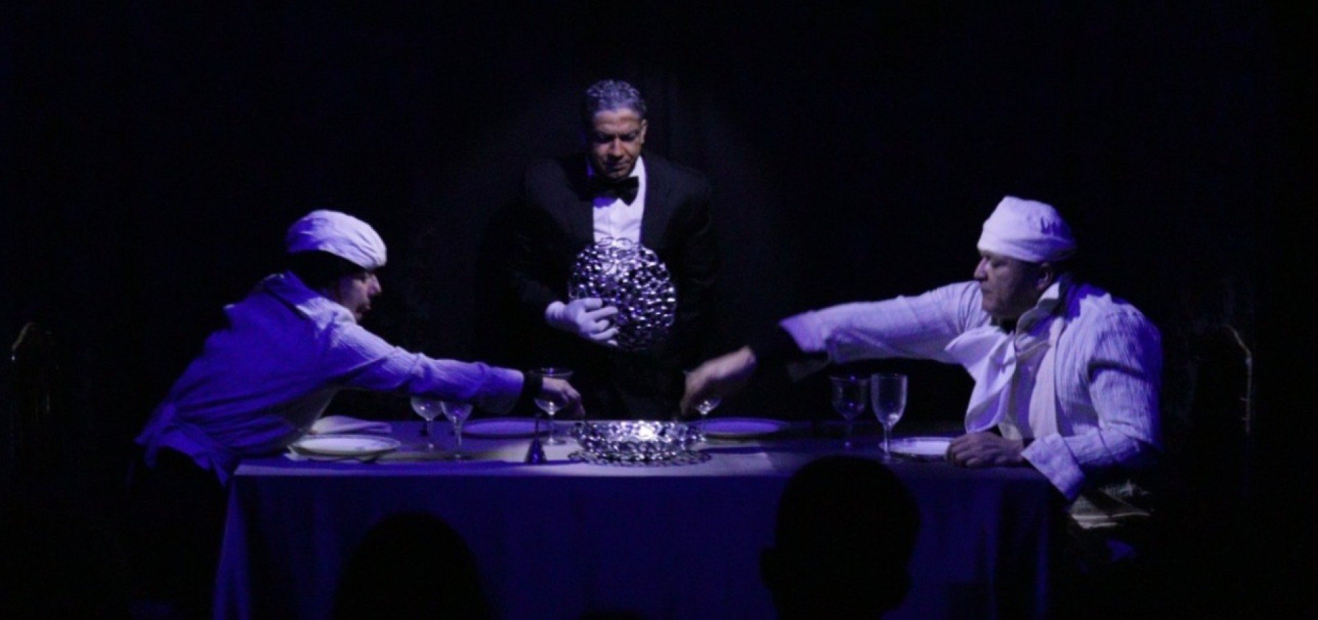 Espetáculo "Sala de Jantar" tem nova temporada com sessões gratuitas no Recife
