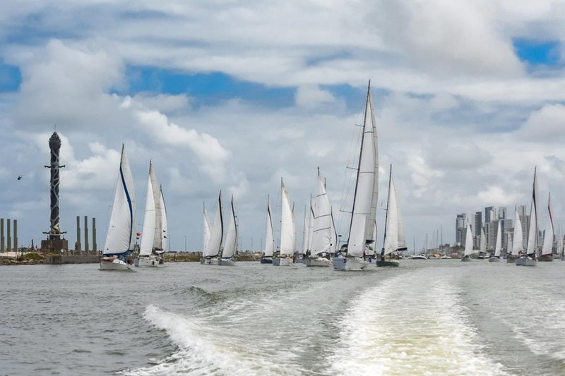 Imagem da REFENO, a regata Recife - Fernando de Noronha