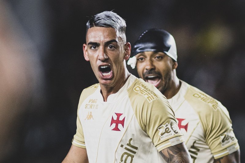 Puma Rodríguez celebra gol pelo Vasco da Gama