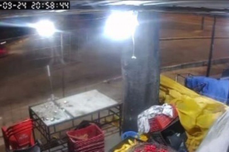 Homem é morto a tiros próximo a shopping na Região Metropolitana do Recife
