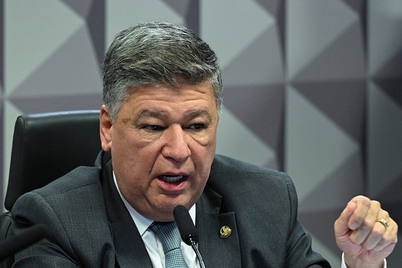 O senador Carlos Viana