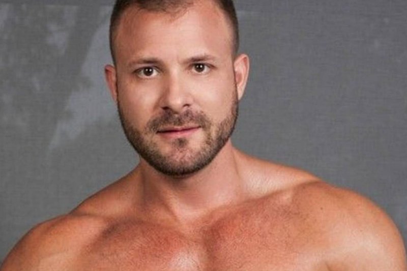 Ator pornô é condenado a quase 20 anos de prisão por pornografia infantil