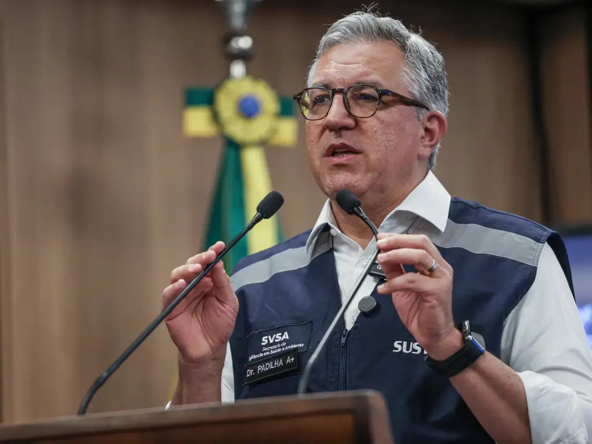 Governo federal prepara ações contra médicos que lucram com conteúdos antivacina