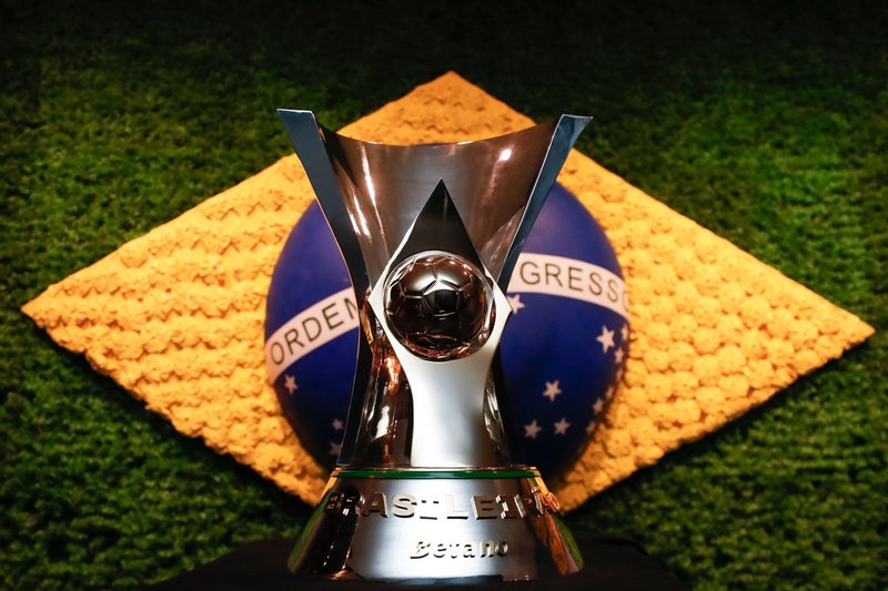 Imagem de taça do Brasileirão