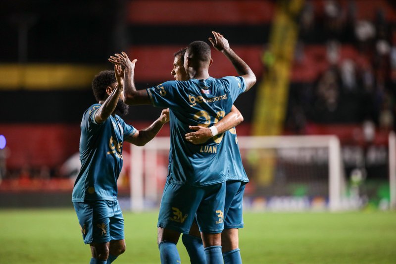 Sport e Fluminense empataram em 2 a 2, na Ilha do Retiro, pela 26ª rodada da Série A.