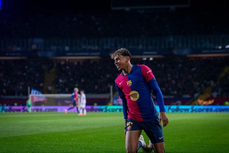 Lamine Yamal, atacante do Barcelona