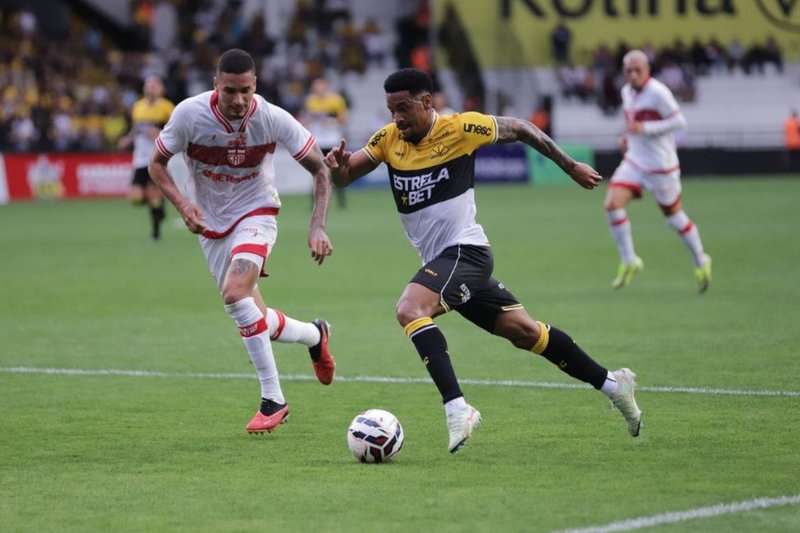 Partida do Criciúma na Série B 2025