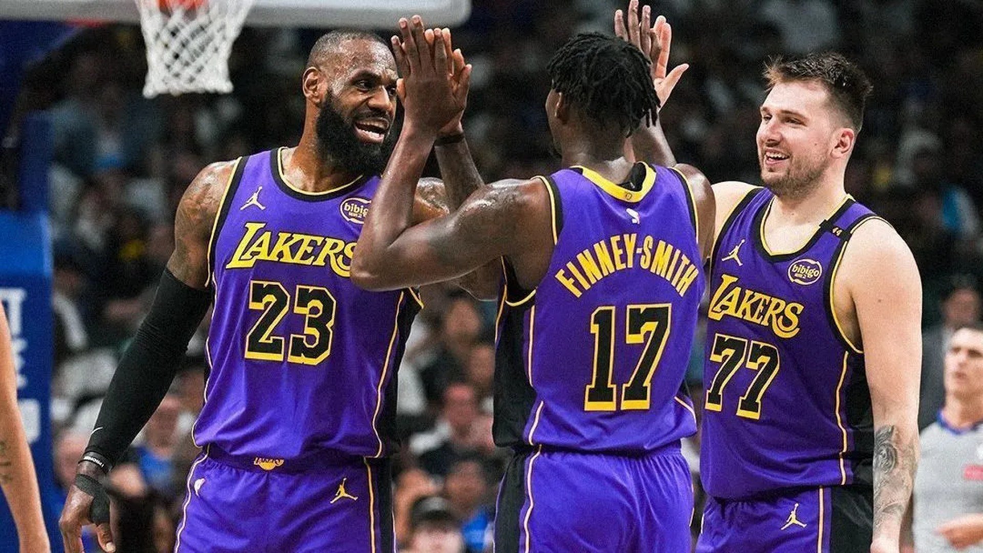 Lakers x Suns: confira onde assistir e o horário do confronto da Pré-temporada da NBA