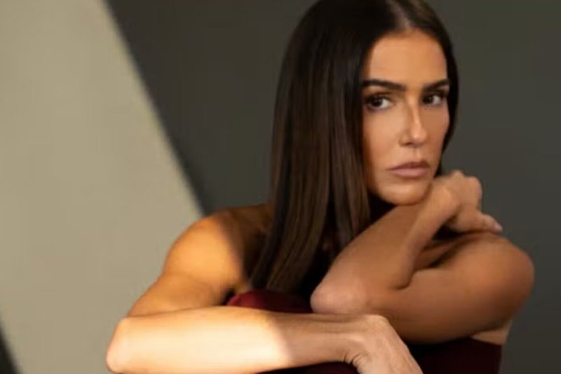Deborah Secco: ‘O preenchimento do bumbum mudou meu olhar para a saúde’