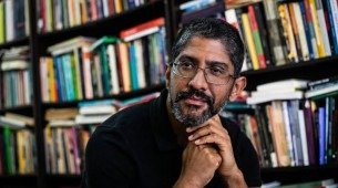 Jeferson Tenório é autor de 'O Beijo na Parede', 'Estela sem Deus', 'O Avesso da Pele' e 'De Onde Eles Vêm'