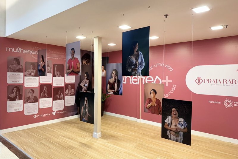 Imagem da exposição fotográfica no Shopping Tacaruna