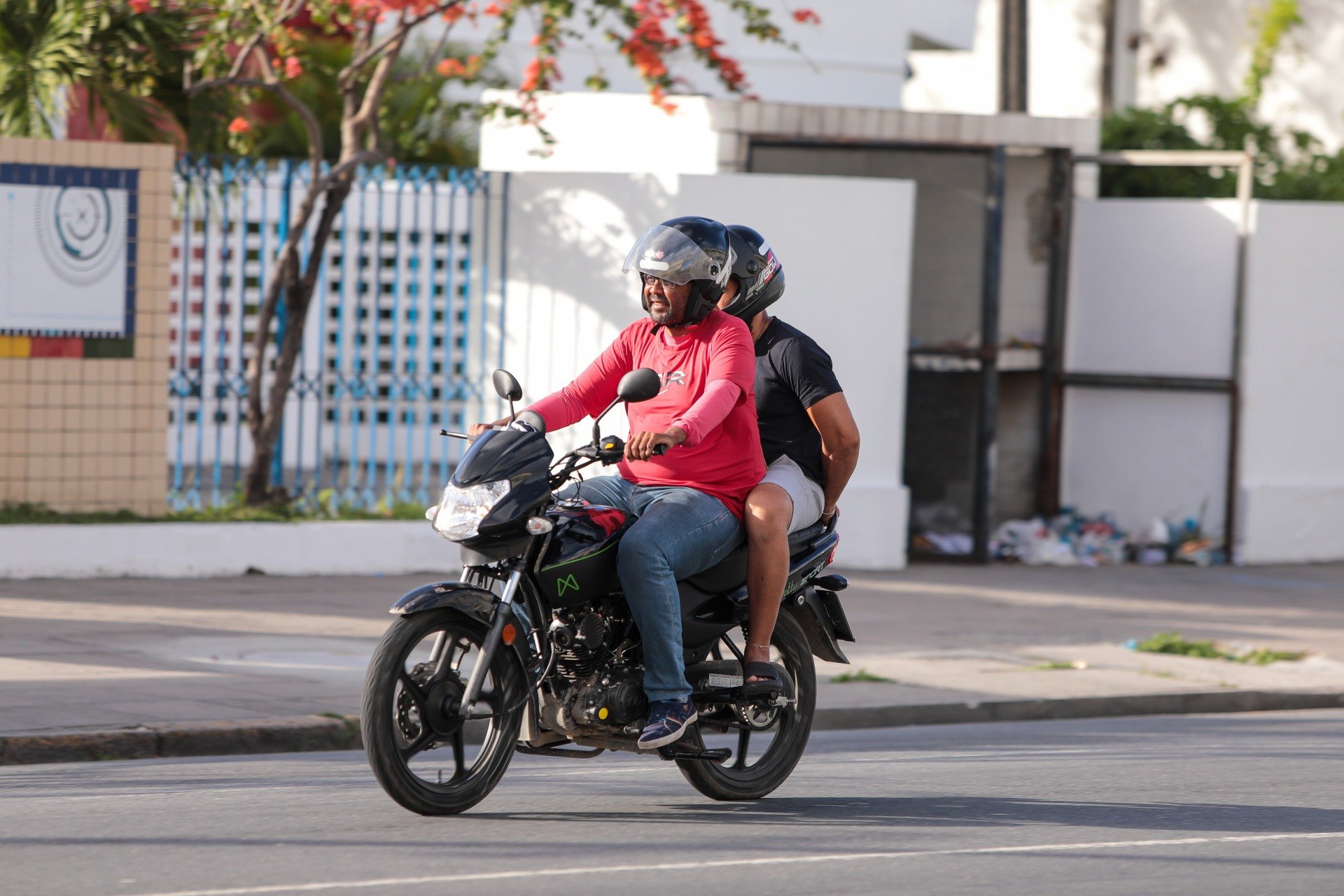 Transporte por moto: Ipea alerta que mortalidade por motocicletas explodiu no Brasil e não recomenda regulamentação dos motoapps no País