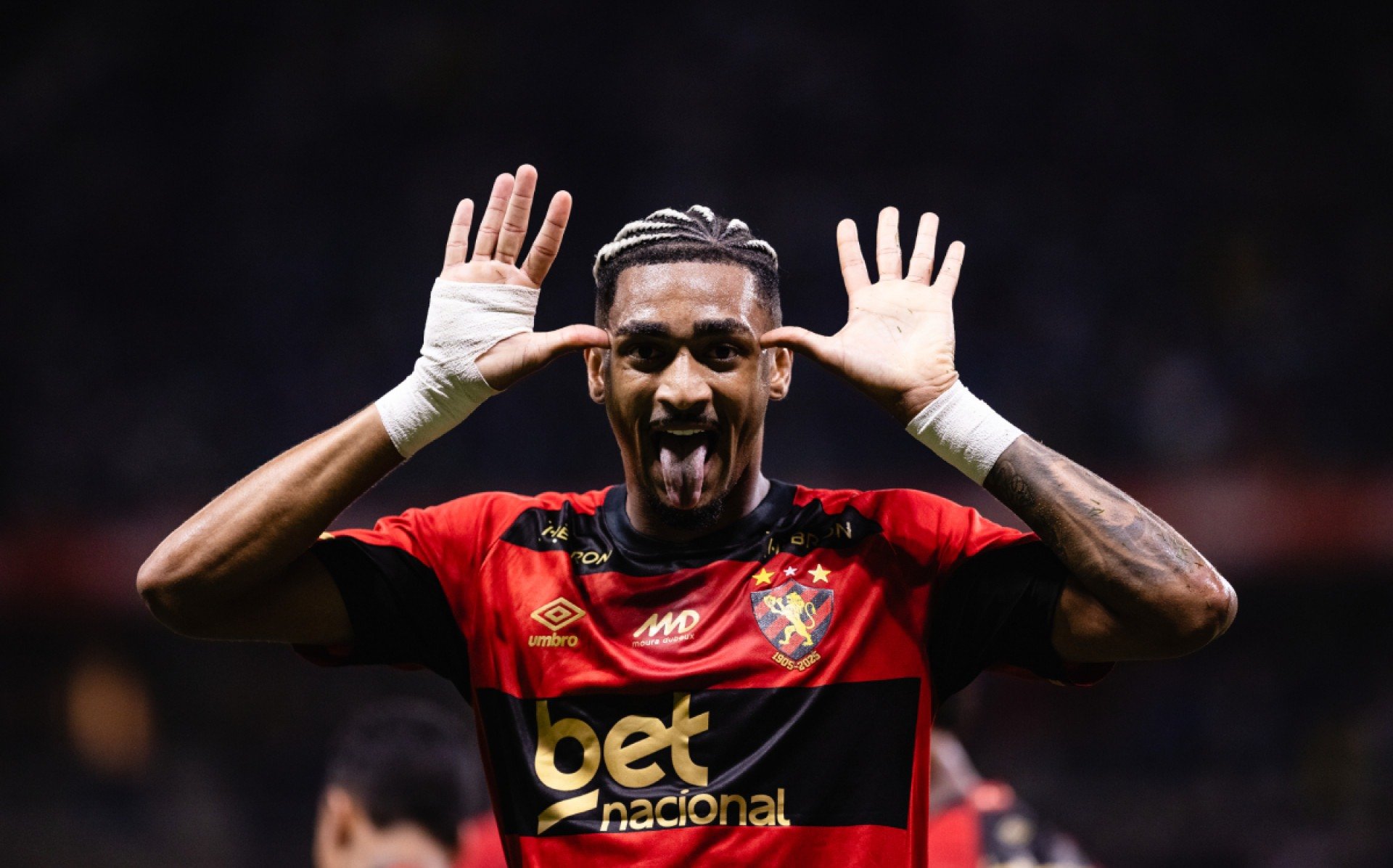 Sport comunica saída de Derik Lacerda por causa de "episódios de indisciplina"