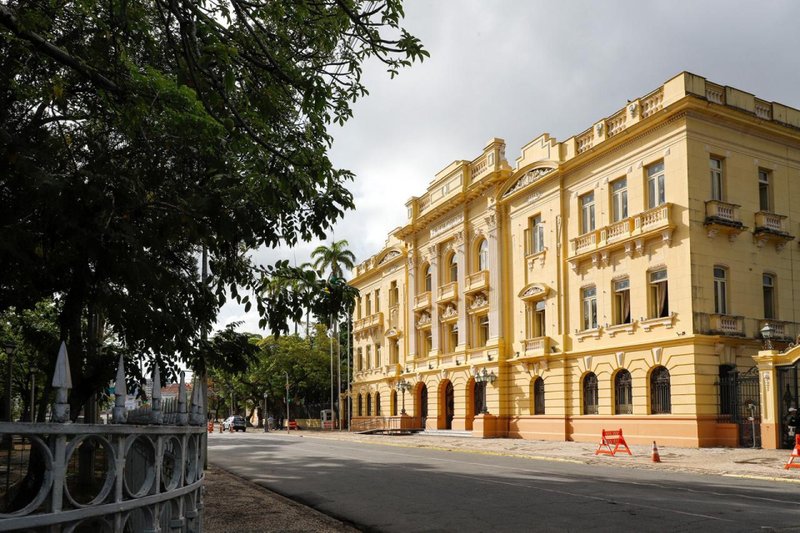 O Palácio do Campo das Princesas, sede administrativa do poder executivo do estado de Pernambuco