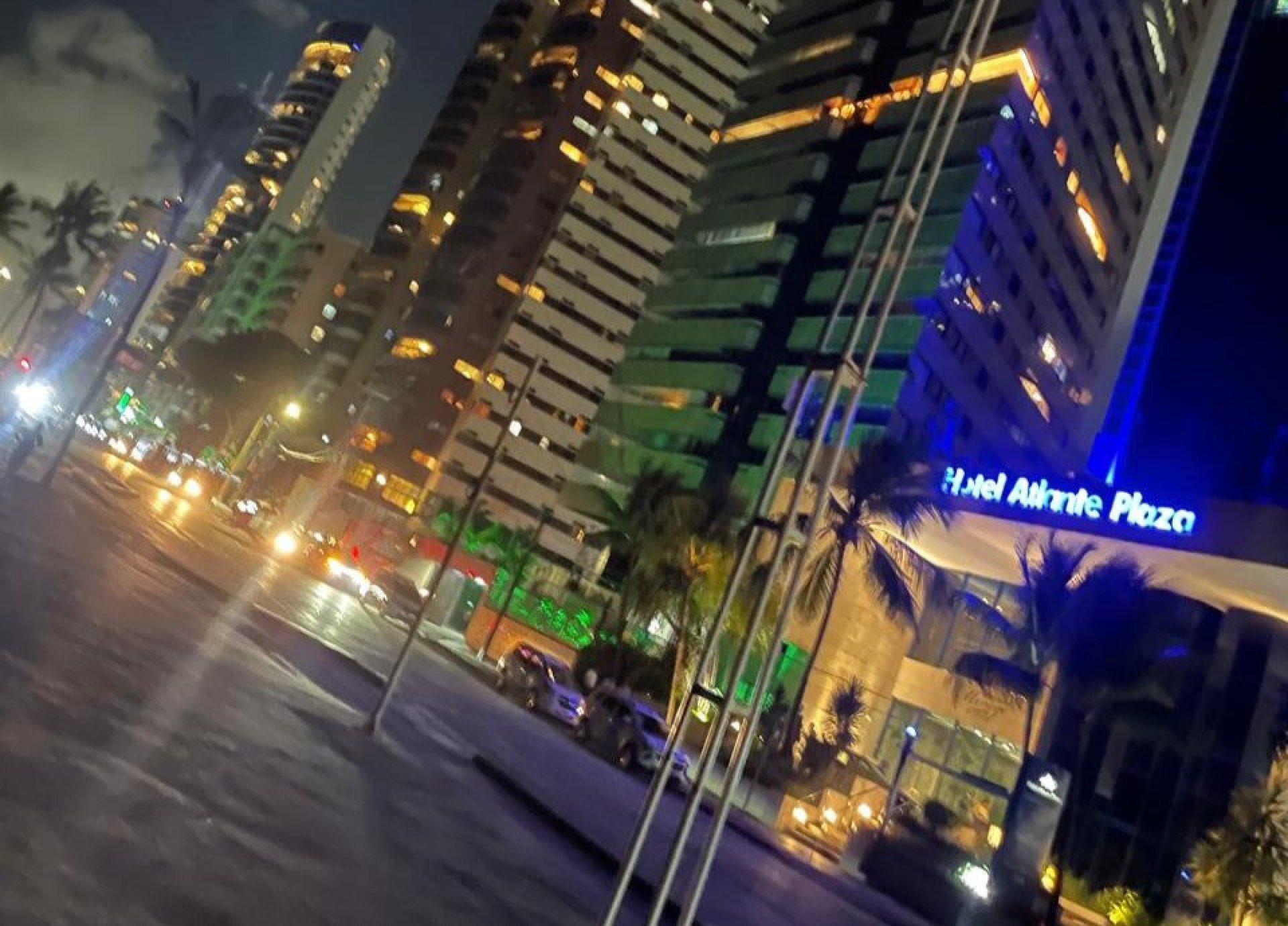 Voz do Leitor, 10/10: Avenida Boa Viagem às escuras