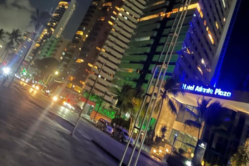 Avenida Boa Viagem às escuras