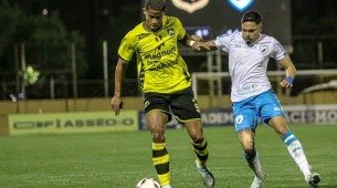 Imagem do último duelo entre Londrina e São Bernardo