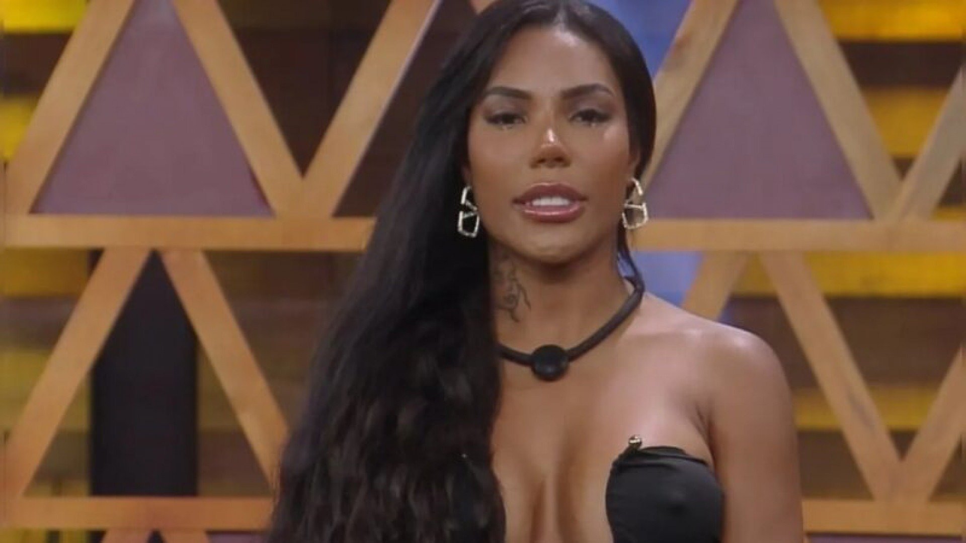 Enquete A Fazenda UOL: Carol Lekker vai ganhar? Veja favorito após 3ª roça