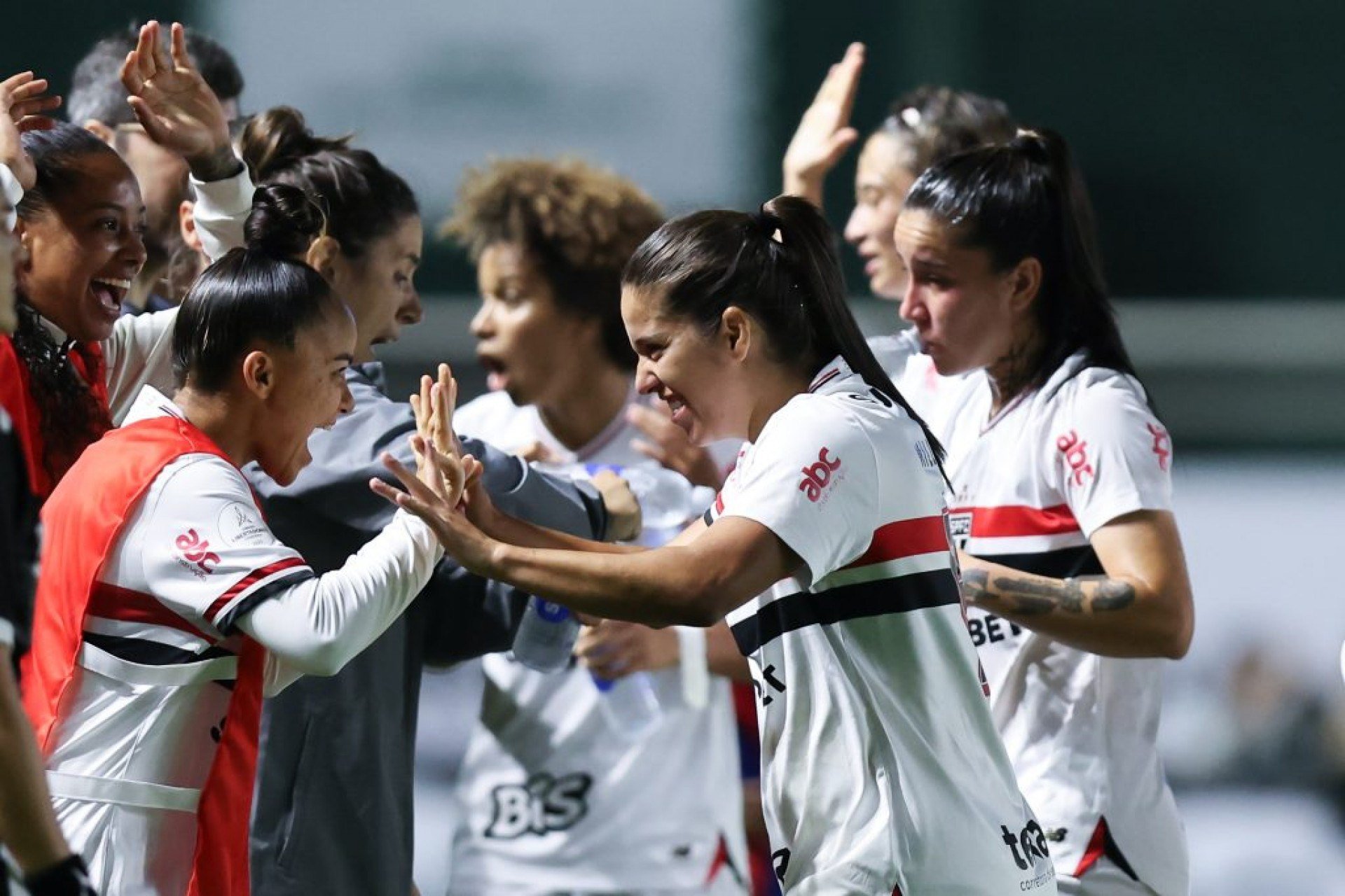 São Paulo vence o Olímpia e garante vaga nas quartas da Libertadores Feminina