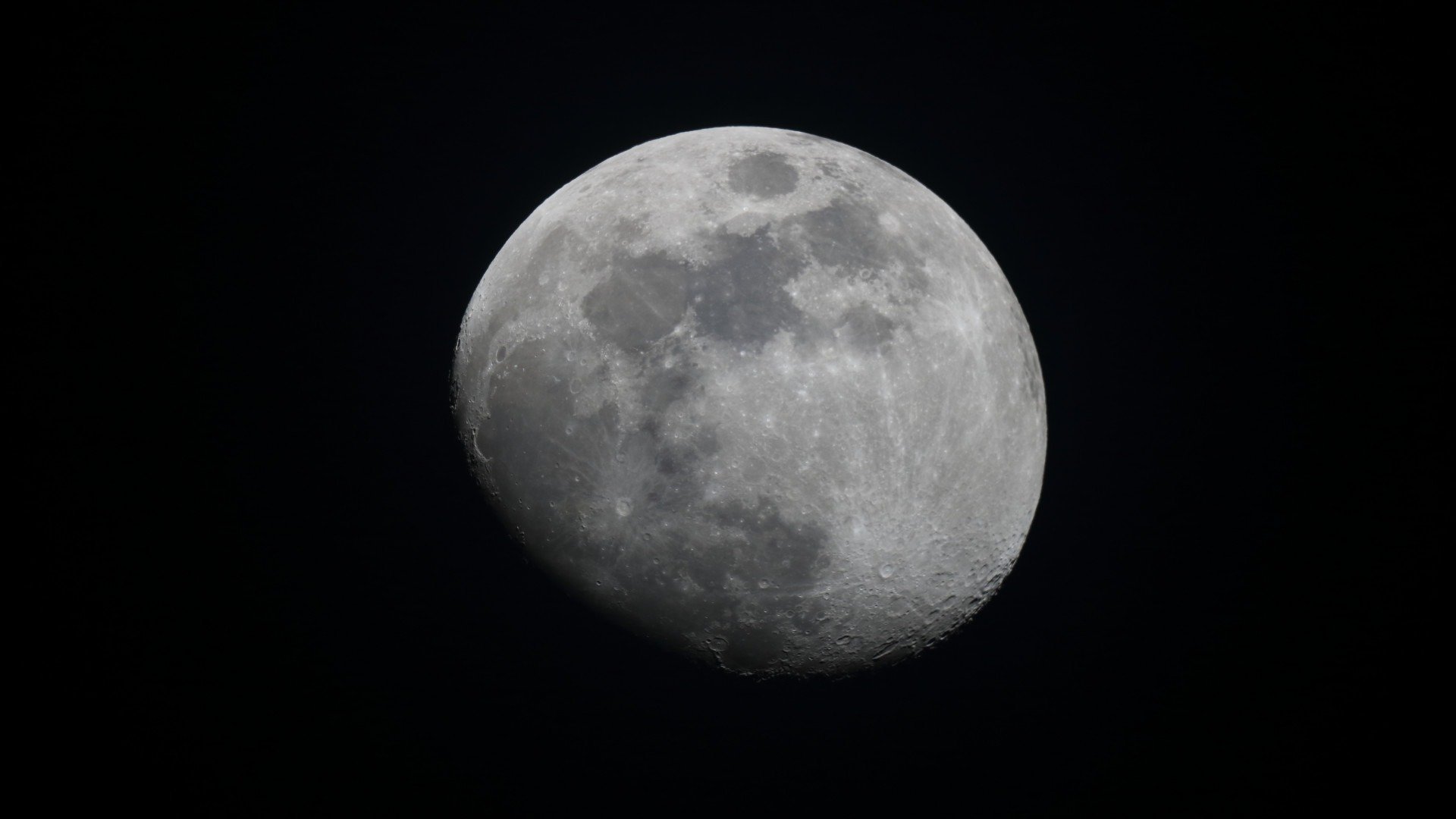A Lua de setembro vai acender um desejo antigo em 5 signos que achavam superado
