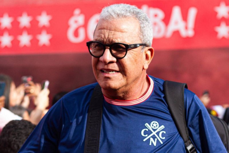 Hélio dos Anjos, técnico do Náutico