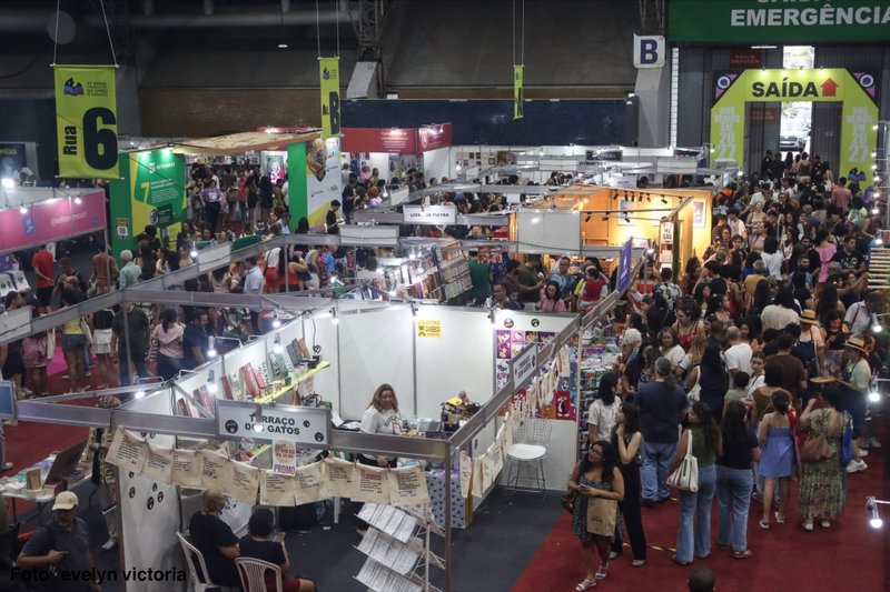 Neste domingo (12), a Bienal Internacional do Livro de Pernambuco encerrou a 15ª edição com recorde de público e vendas acima de R$ 30 milhões